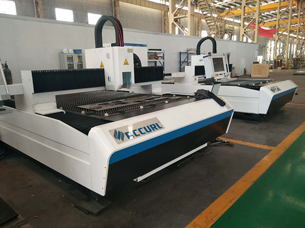 raycus IPG 750w 1000w 1500w 2000w CNC málmur trefjar leysir klippa vél